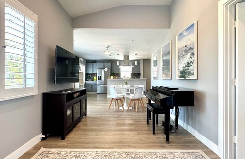 Sunset Park Casa | Dwell Art Gallery Home ~ Boat Series Exclusive