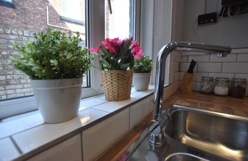 Sunderland Casa | Dwell Living Central 5 Bd, Sleeps 10