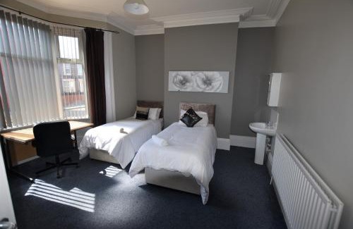 Sunderland Casa | Dwell Living Central 5 Bd, Sleeps 10