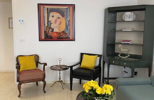 Citta Antica Apartamento | Dwelling Art and Wine