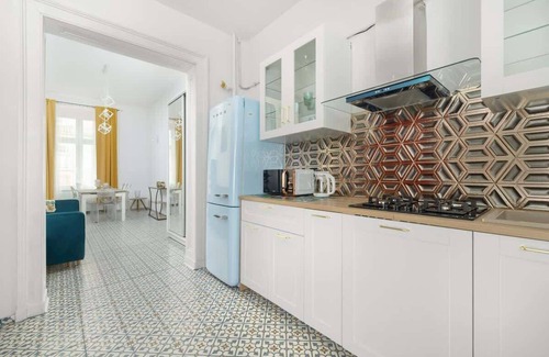Bytom Apartamento | Dworcowa 11 | Unique Apartment | Near the market