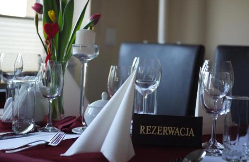 West Pomeranian Voivodeship Cama Y Desayuno | Dworek w Płoni