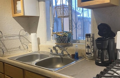 Barelas Casa | Dwtn Bungalow A, Pet Friendly