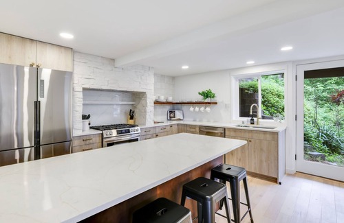 Gatewood Cabaña | Dyane's Treehouse at the Beach A2