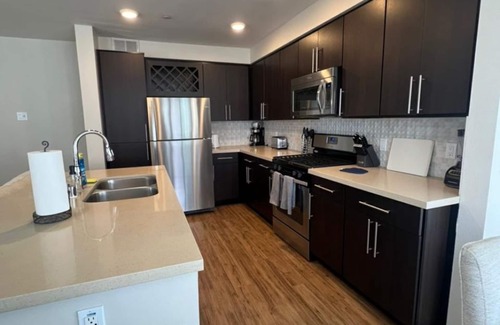 Point Loma Heights Apartamento | Dylan Point Loma- Charming 2-bedroom apartment with fitness room and AC.