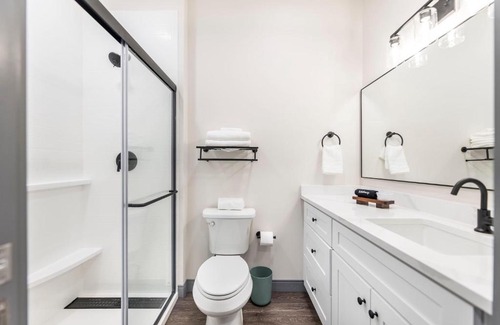 Macon Apartamento | Dynamic Stay Connected Comfort Steps from Atrium
