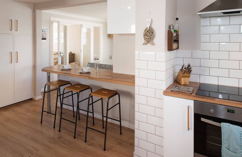 Rhosneigr Cabaña | Dysynni: una casa unifamiliar de 4 camas con capacidad para 6 personas en 3 habitaciones