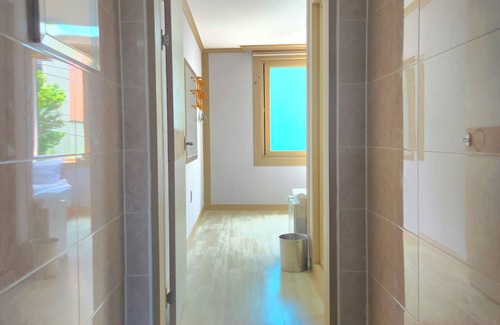 Ulleung-gun Hotel | e cozy Hotel