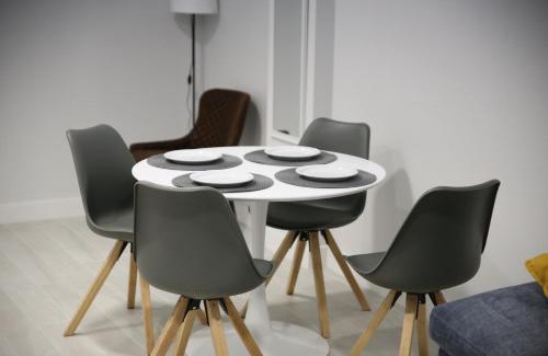 Alamedilla Apartamento | E&R-2 Plaza España