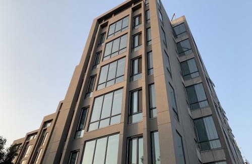 Gulberg Apartamento | E-suites Gulberg Lahore