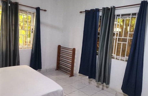 Elmina Casa | E-Town City Guest House