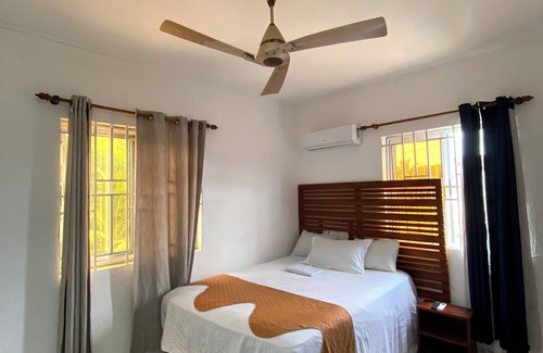 Elmina Casa | E-Town City Guest House