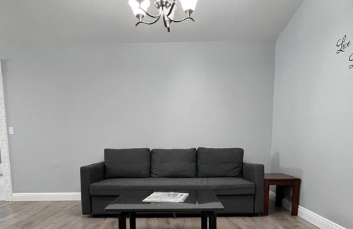 Walnut Valley Casa | E1 super cozy private room