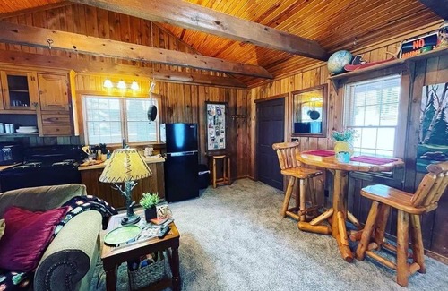 Eureka Springs Chalet De Esquí | Eagle Crest cabin, White river view with hottub