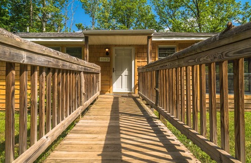 Luray Cabina | Eagle Landing en el río Shenandoah con nueva bañera de hidromasaje en la nueva cubierta