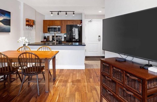 Whistler Village Condominio | Eagle Lodge 238 Quiet updated Village condo.