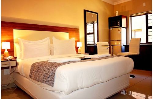 Greater Johannesburg Metropolitan Area Hotel | Eagle Nest Luxury Accommodation