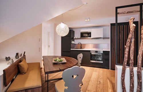 Hinterzarten Apartamento | Eagle owl - Forest sparkling lodge