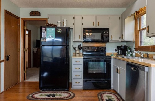 Deep Gap Cabina | Eagle Point*VIEWS*Fireplace*Sleeps4*Resort*HIke*