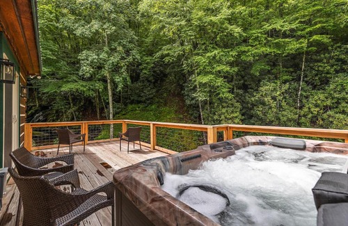 Banner Elk Casa | Eagle Ridge Falls
