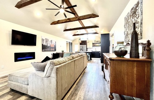 Russellville Casa | Eagle's Nest - Beautiful House close to boat launch and local attractions.