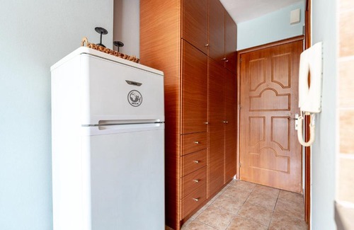 Aigio Apartamento | Eagle's Nest - 'Bella' studio flat