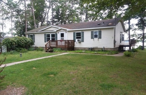 Paris Casa | Eagle's view of Chippewa Lake