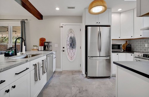 Eagles Nest Casa | Eagles Nest 4 bedroom 2 bathroom with gorgeous private pool and covered patio