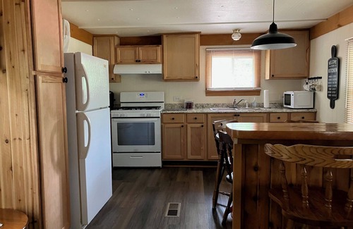 Luther Casa | Eagles Nest. - Near fishing, ORV trails, National Forest