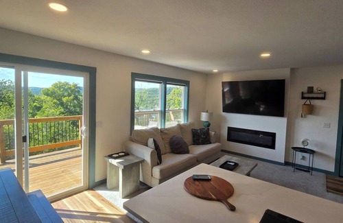 Holiday Island Casa | Eagles Roost Lakeview A Side