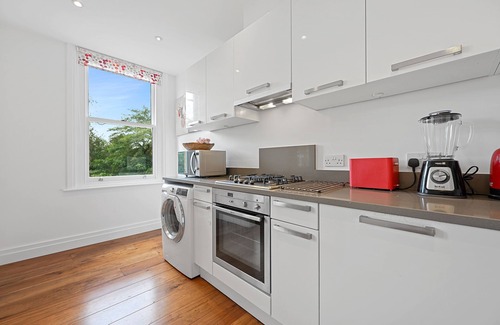 Ealing Apartamento | Ealing Broadway - Lovely 2 Bed flat with offstreet parking