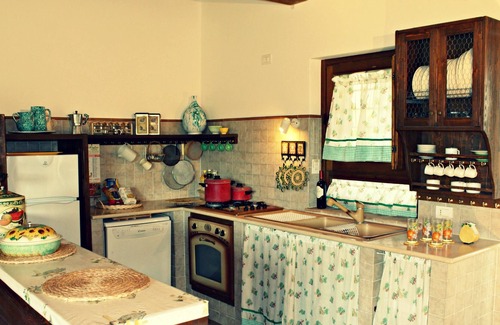 Avigliano Umbrio Villa | EARTHQUAKE COUNTRY HOUSE # 1 "Il Boschetto"