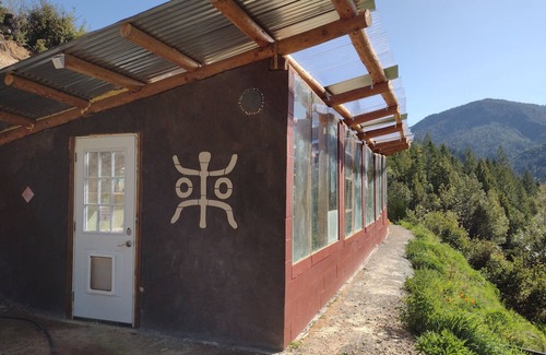 Gasquet Casa | Earthship Solarium @Sustainable Ecovillage