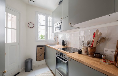 Auteuil Apartamento | Earthy and Airy, by Veeve
