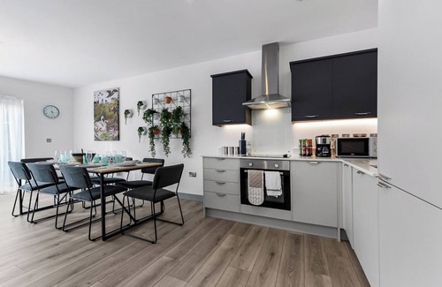 Whitechapel Apartamento | Earthy Elegance: Nature Inspired Flat in Prime Location