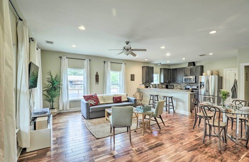 Govalle Casa | East Austin Hideaway ~ 4 Mi to Ladybird Lake!