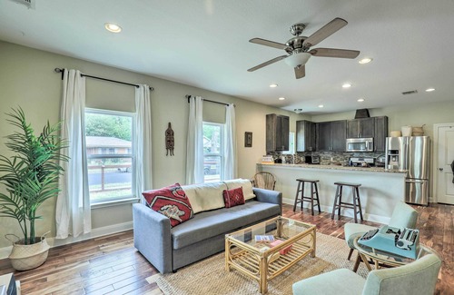 Govalle Casa | East Austin Hideaway ~ 4 Mi to Ladybird Lake!