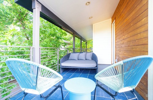 Holly Casa | East Austin Hideout with a pool