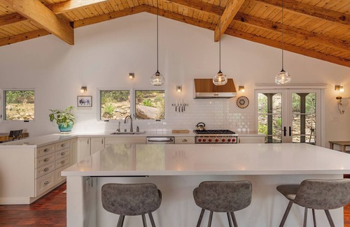 Ojai Casa | East End Sanctuary: 3 BR, 30+ Night Stay