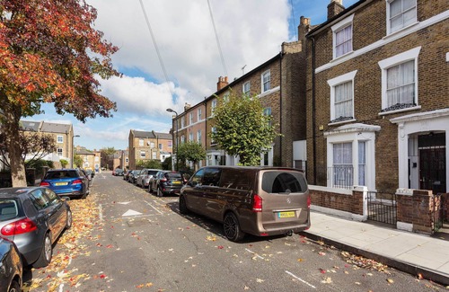 Hackney Casa | Casa familiar de 5 camas situada en el moderno East London, excelente transporte (Veeve)