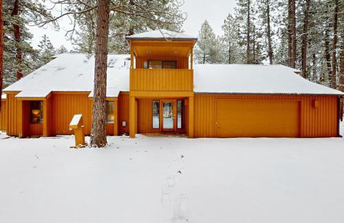 Black Butte Ranch Casa | East Meadow Escape