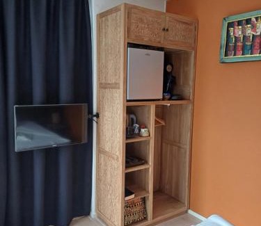 Municipality of Veenendaal Cama Y Desayuno | East Meets West Bed and Breakfast