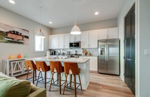 Talbot's Corner Casa | East Nash Lux - 13 Beds & City Views