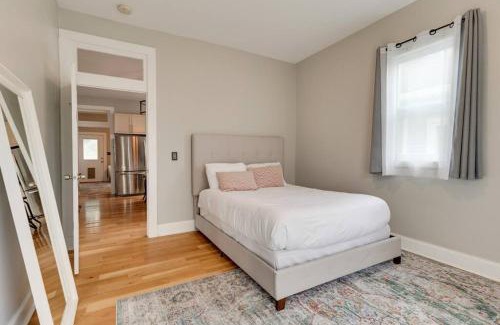 Eastwood Casa | East Nash Retreat- Sleeps 10, Yard, Walk to Bars!