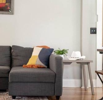 Eastwood Casa | East Nash Retreat- Sleeps 10, Yard, Walk to Bars!