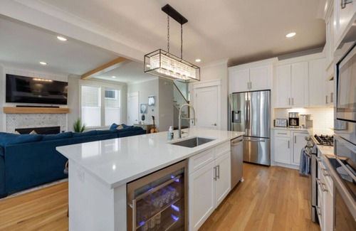 East Nashville Apartamento | East Nashville Bliss – Pool and Putt-Putt Paradise