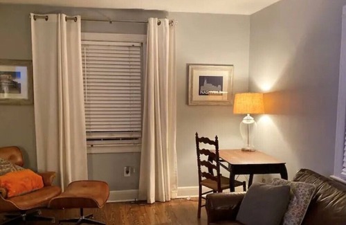 Greenwood Cabaña | East Nashville Cottage - Pet Friendly