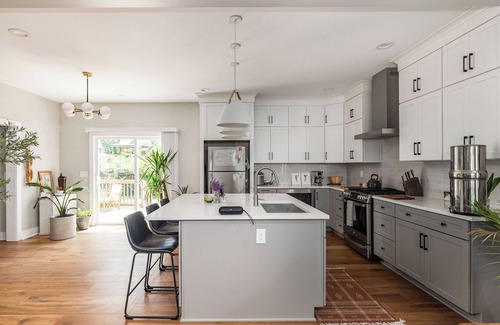 Inglewood Casa | East Nashville Creative Home with Natural Light & Photo Studio