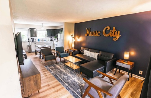 Barclay Drive Casa | East Nashville Getaway - Walk to Parks, Golf & Music Spots