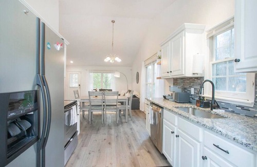 Shelby Hills Apartamento | “East Nashville Haven” | 7 min to Broadway & DT!